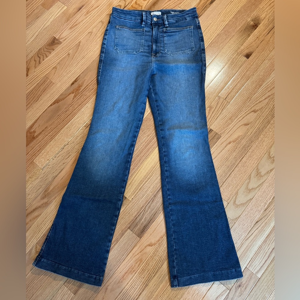 Good American Good Curve bootcut jeans